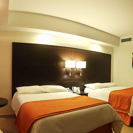 Hotel Faranda Express Soloy And Casino, A Member Of Radisson Individuals Panamaváros Kültér fotó
