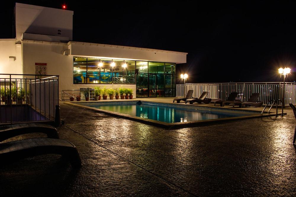 Hotel Faranda Express Soloy And Casino, A Member Of Radisson Individuals Panamaváros Kültér fotó